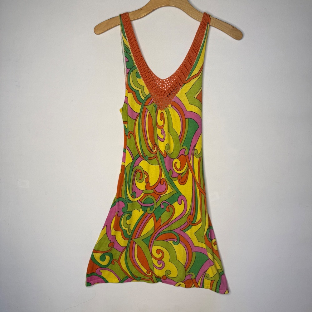 Cyrus Crochet Swirl Crochet V-Neck Sleeveless Tunic Mini Dress Yellow Multi